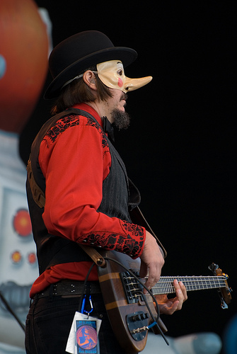 Les Claypool performs with Primus at the Ottawa Bluesfest in 2008.